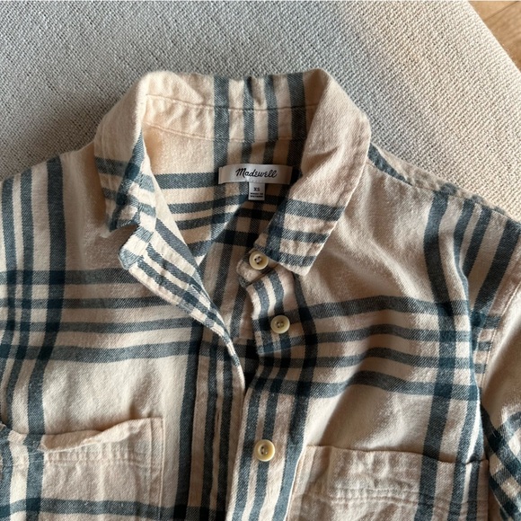 Madewell Oversized Boyfriend Checkered Button Down Shirt in Cream and Green - Picture 8 of 9